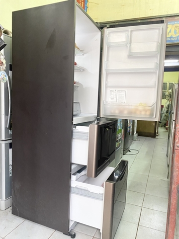 tủ lạnh đá rơi Hitachi inverter như mới 305 lít ( Thái Lan)