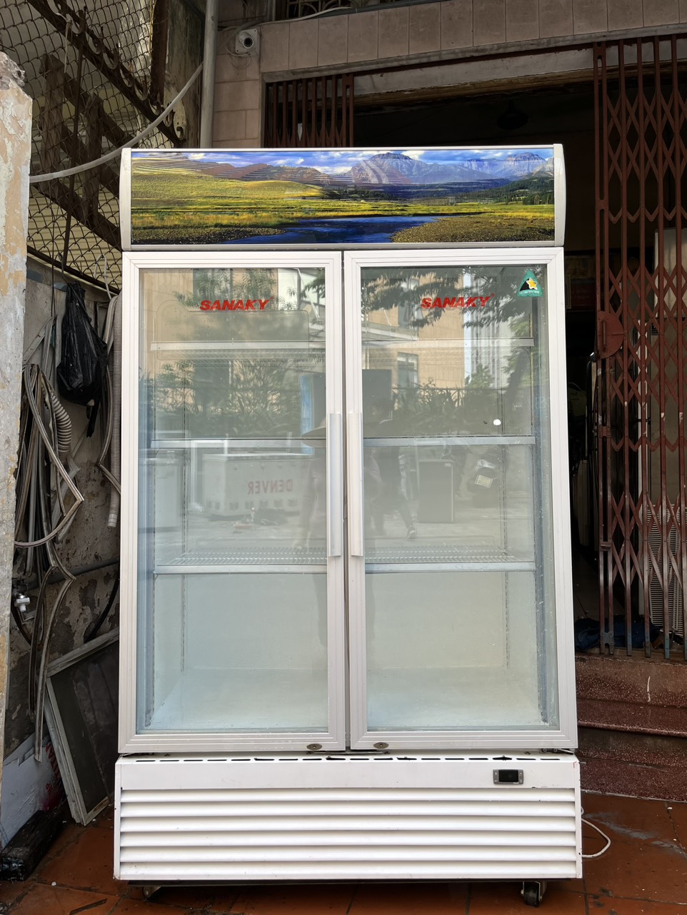 Tủ mát Sanaky 1200 lít- dàn đồng 
